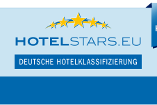 Logo von Hotelstars.eu mit dem Text "Deutsche Hotelklassifizierung" und fünf Sternen.